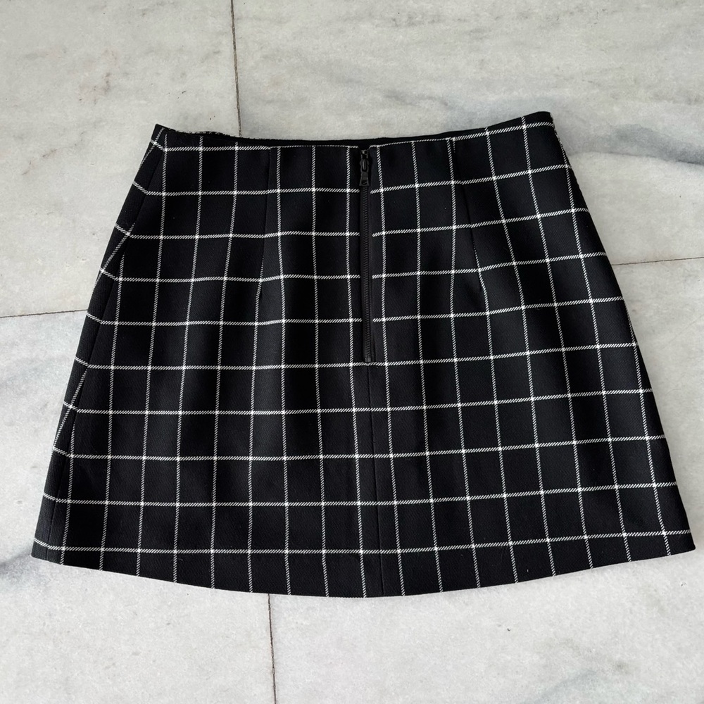 Alice + Olivia Mini Skirt Houndstooth Plaid Black White Women 10 Academia Preppy - Picture 6 of 11